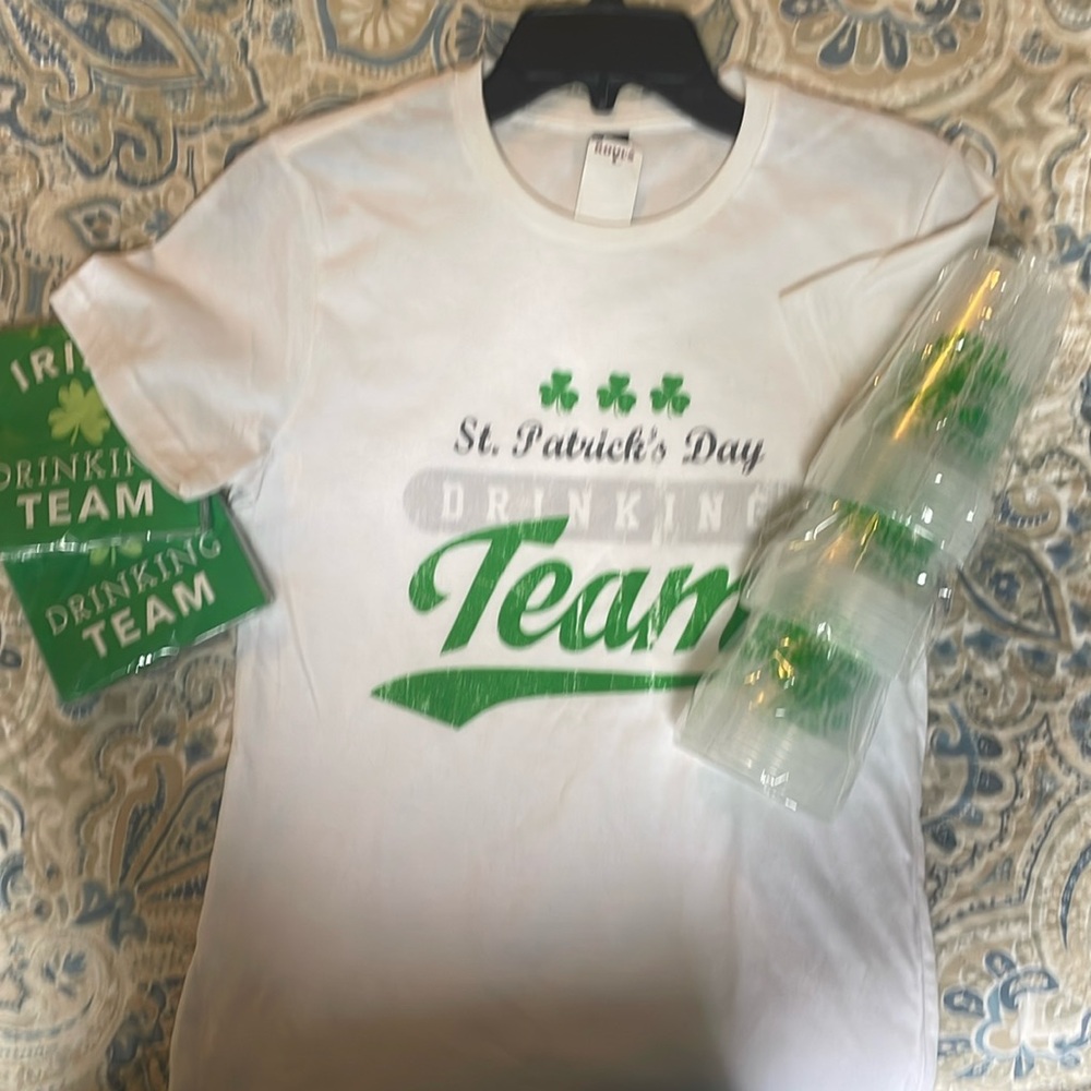 NWT St Patrick’s Day Drinking Team Bundle